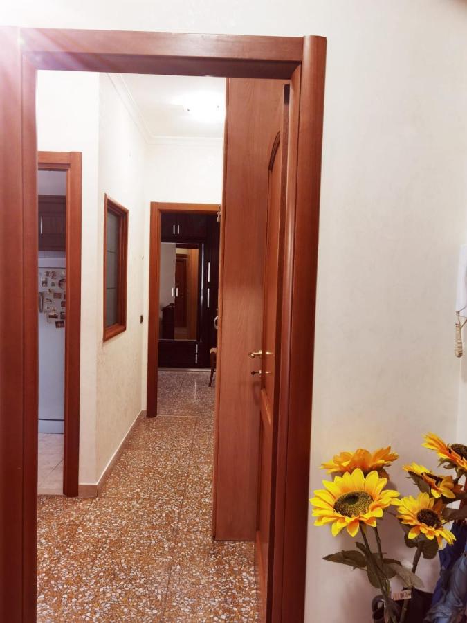 Appartamento Per Turisti E Famiglie Roma Buitenkant foto